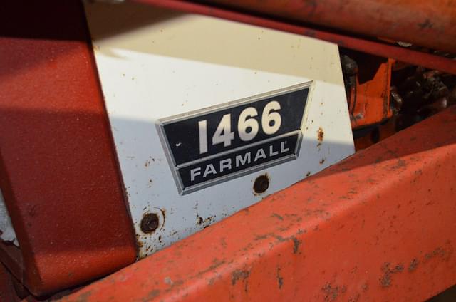 Image of International Harvester 1466 equipment image 3