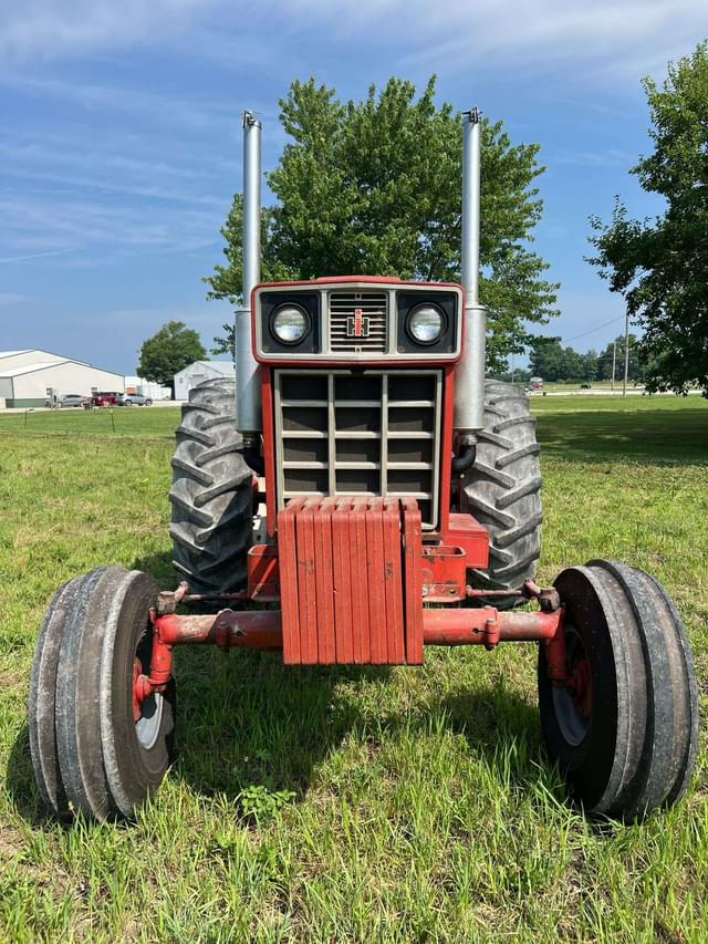 Image of International Harvester 1468 equipment image 3
