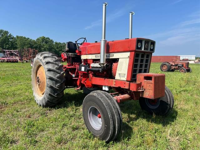 Image of International Harvester 1468 equipment image 4