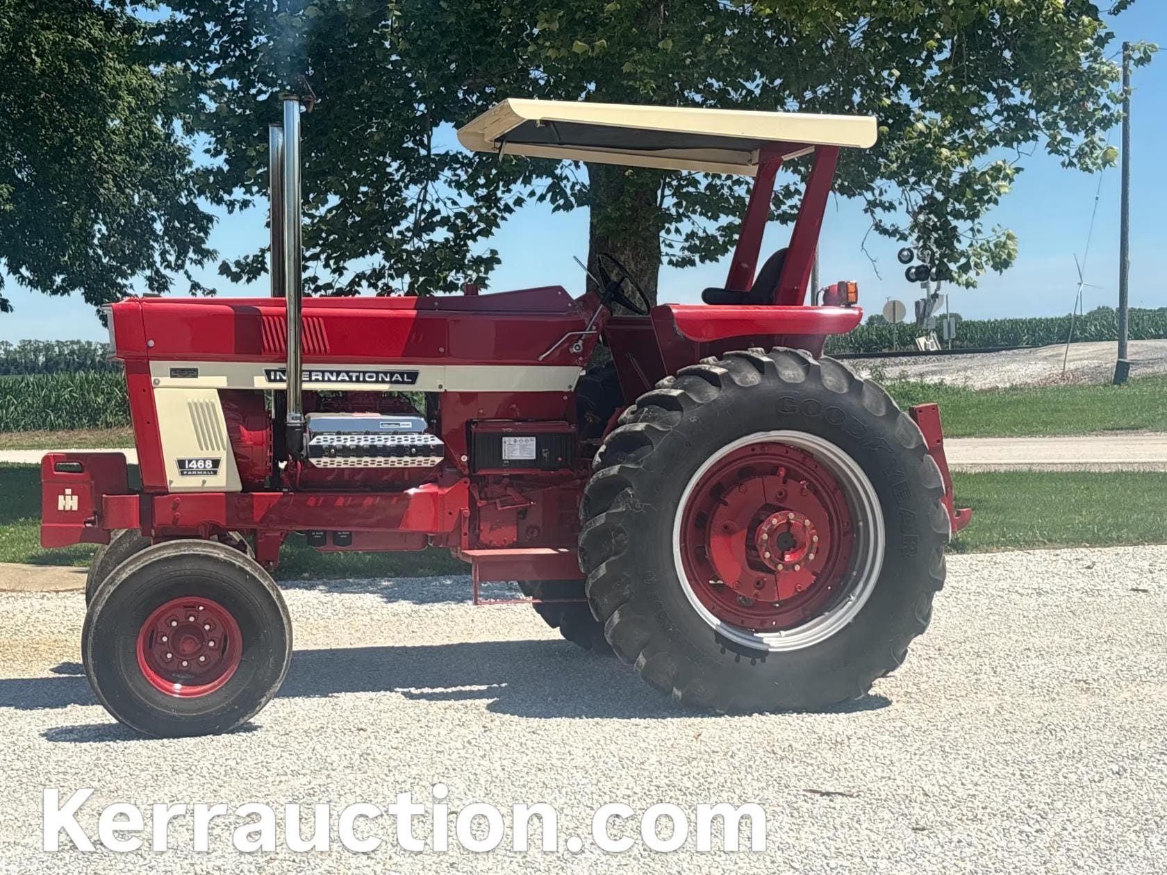 International Harvester 1468 Equipment Image0