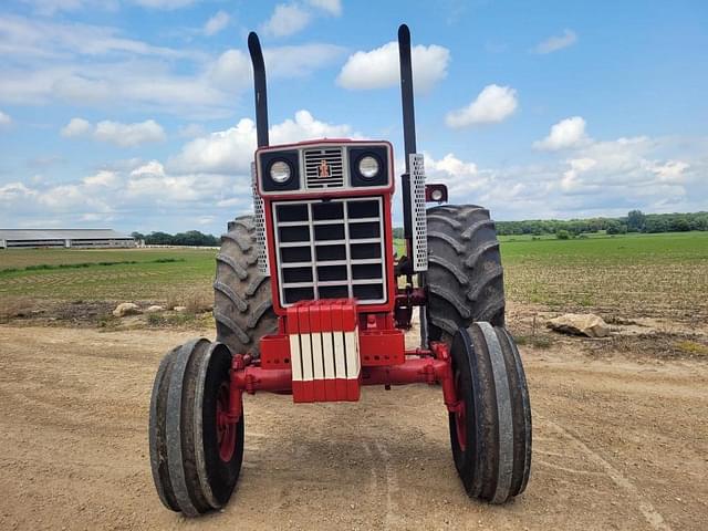 Image of International Harvester 1468 equipment image 2