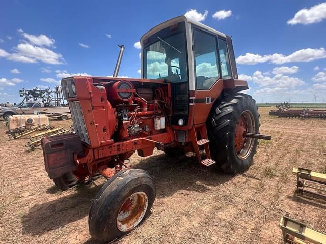 Image of International Harvester 1086 equipment image 4