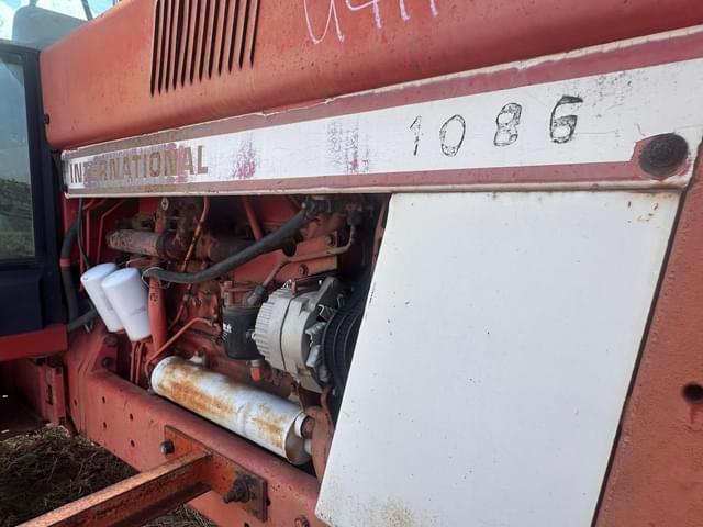 Image of International Harvester 1086 equipment image 2