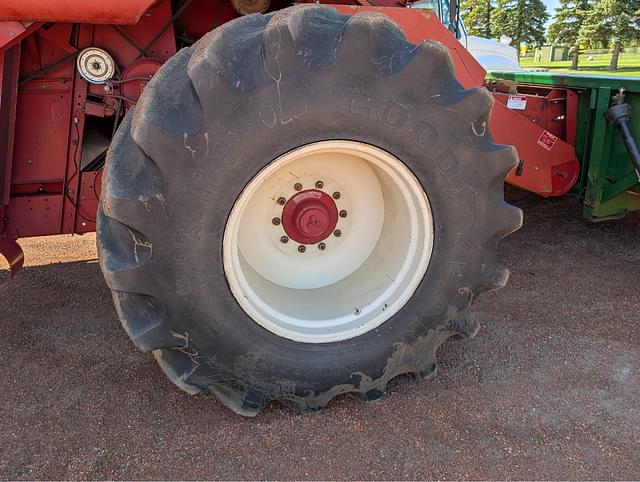 Image of International Harvester 1480 equipment image 3