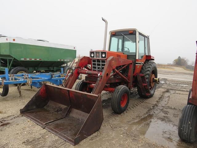 Image of International Harvester 1486 equipment image 1