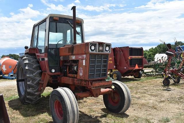 Image of International Harvester 1486 equipment image 2