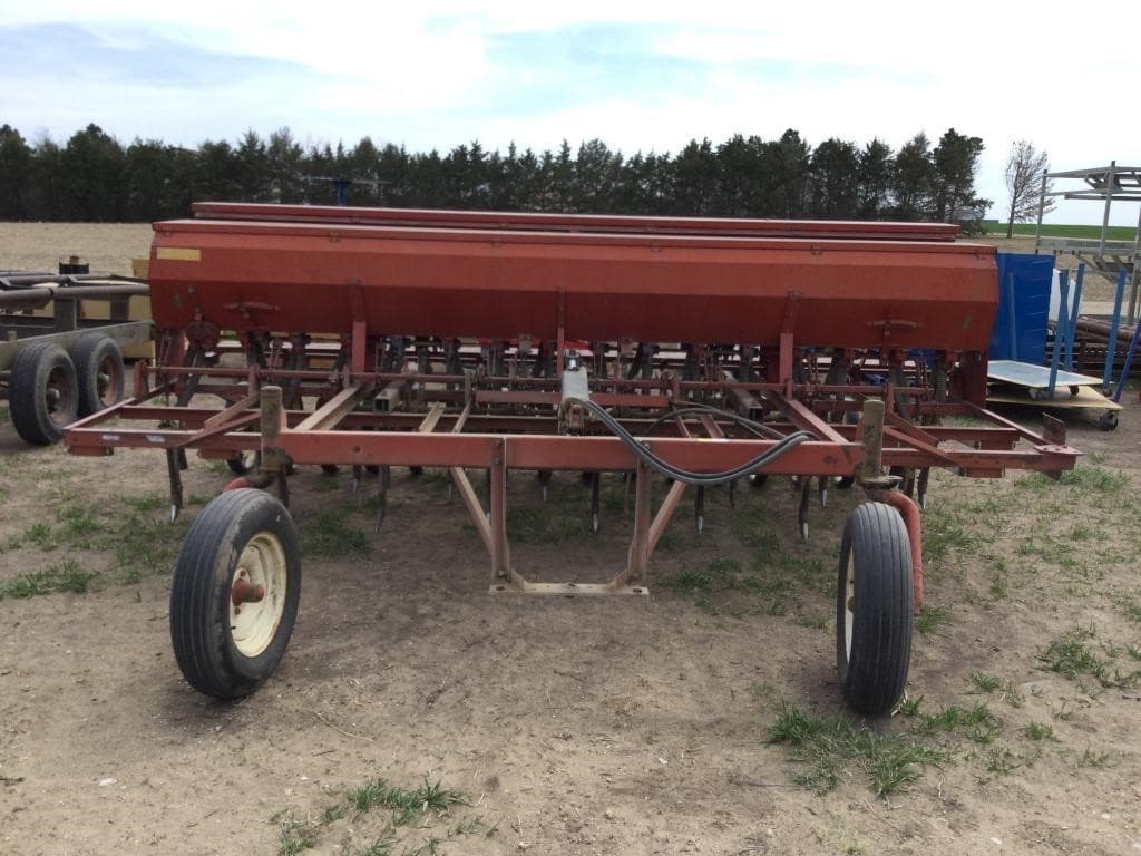 Image of International Harvester 150 Primary image