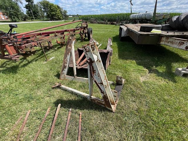 Image of International Harvester 1501 equipment image 3