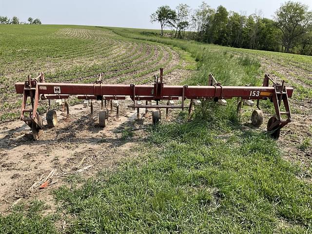 Image of International Harvester 153 equipment image 1