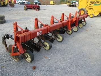 Main image International Harvester 153