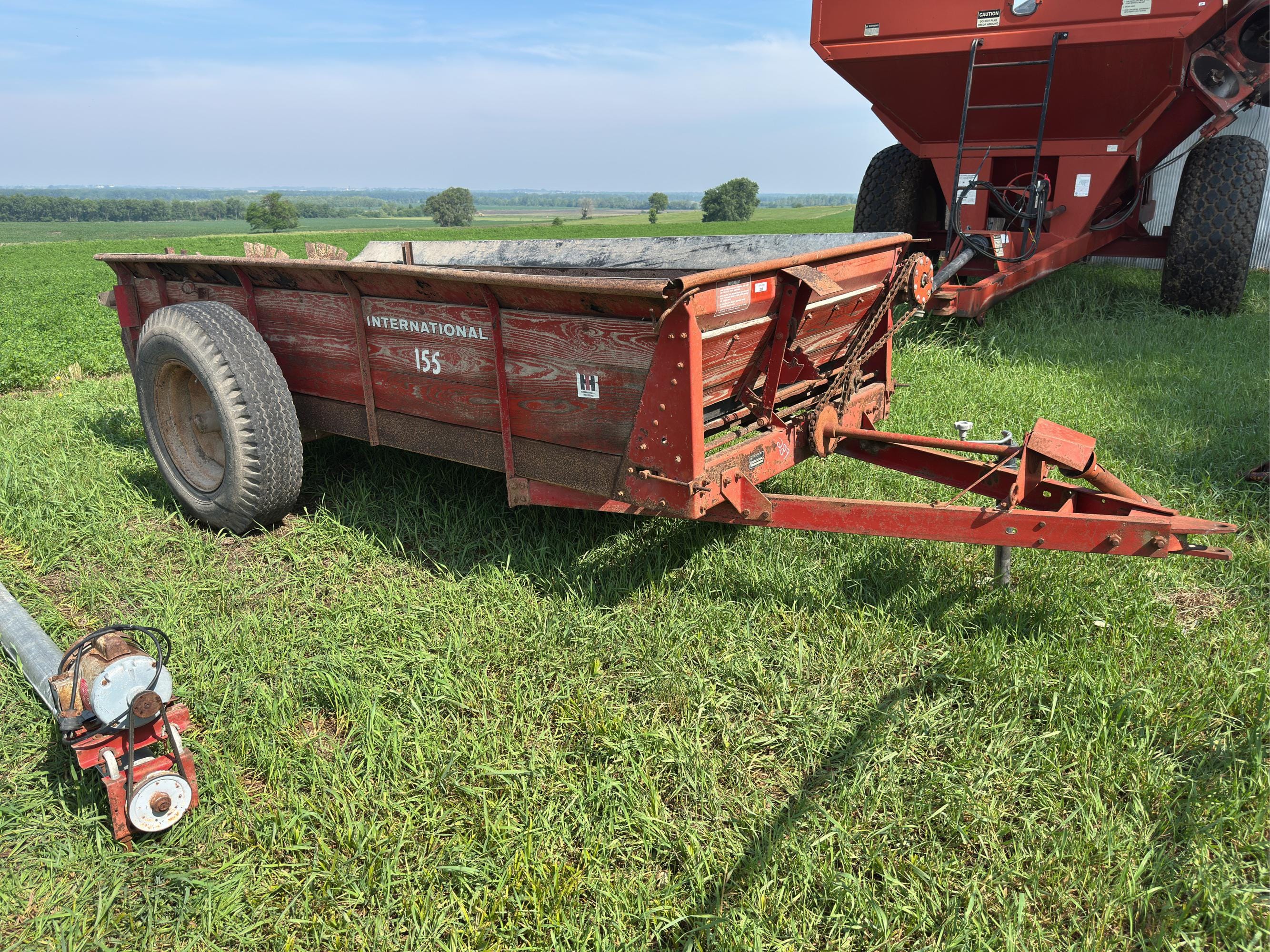 Main image International Harvester 155