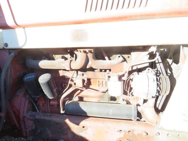Image of International Harvester 1566 equipment image 3