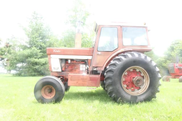 Image of International Harvester 1566 equipment image 3