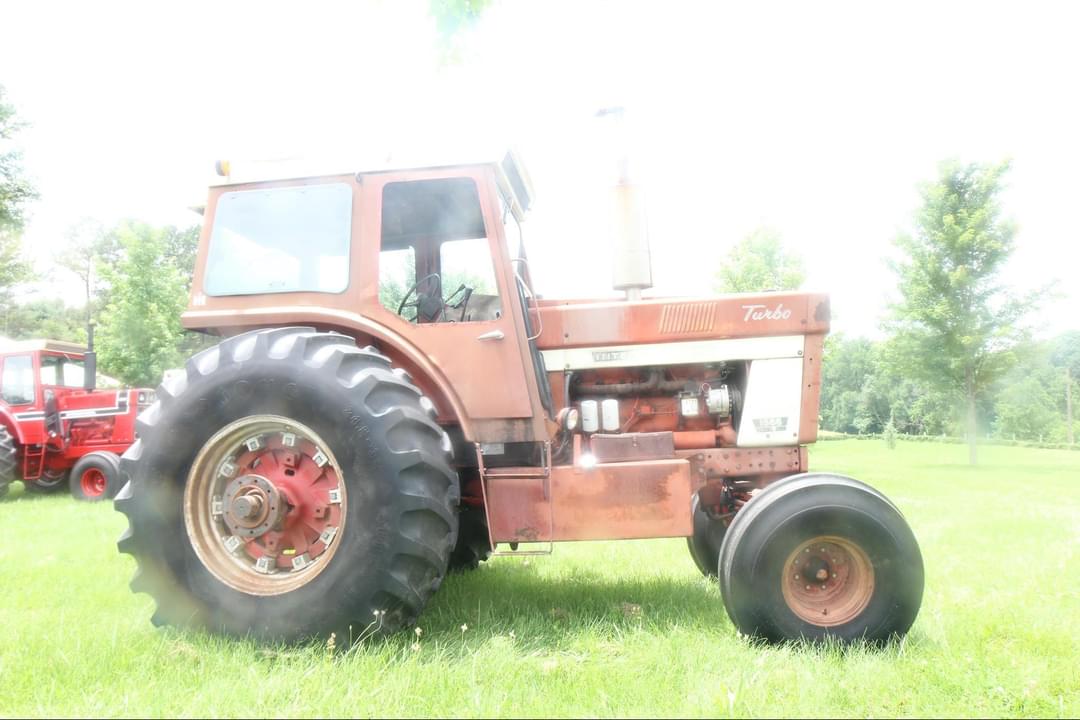 Image of International Harvester 1566 Primary image