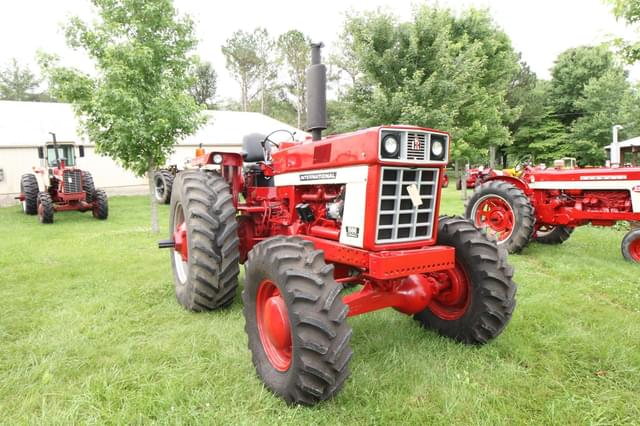 Image of International Harvester 1566 equipment image 1