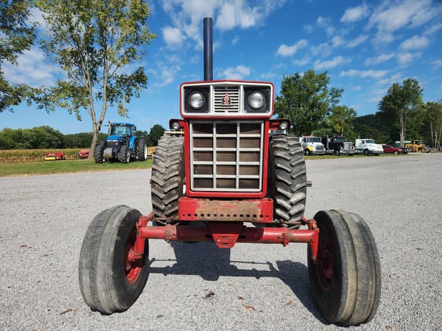 Image of International Harvester 1566 equipment image 2