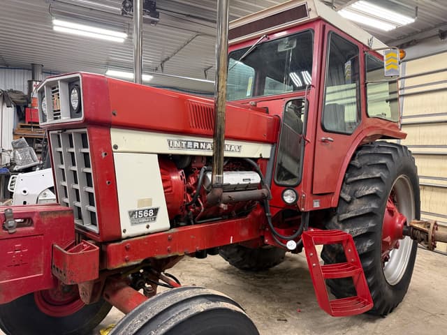 Image of International Harvester 1568 equipment image 1