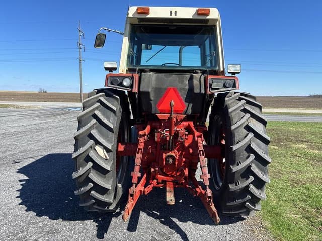 Image of International Harvester 1586 equipment image 4