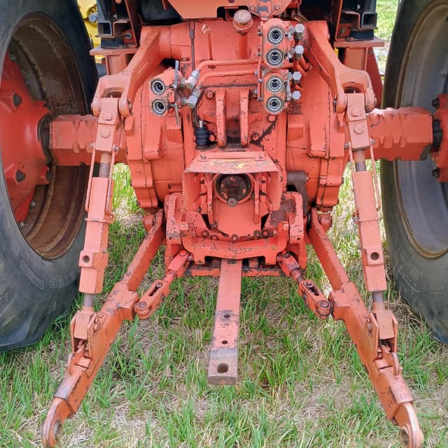 Image of International Harvester 1586 equipment image 2