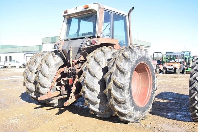 Image of International Harvester 1586 equipment image 2