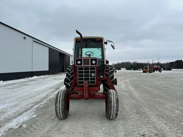 Image of International Harvester 1586 equipment image 2