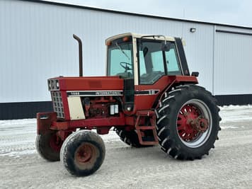 Main image International Harvester 1586
