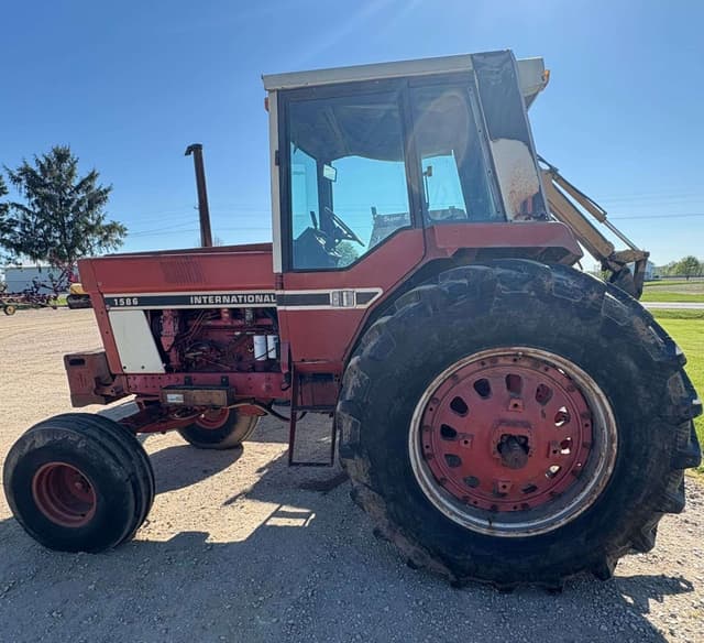 Image of International Harvester 1586 equipment image 3