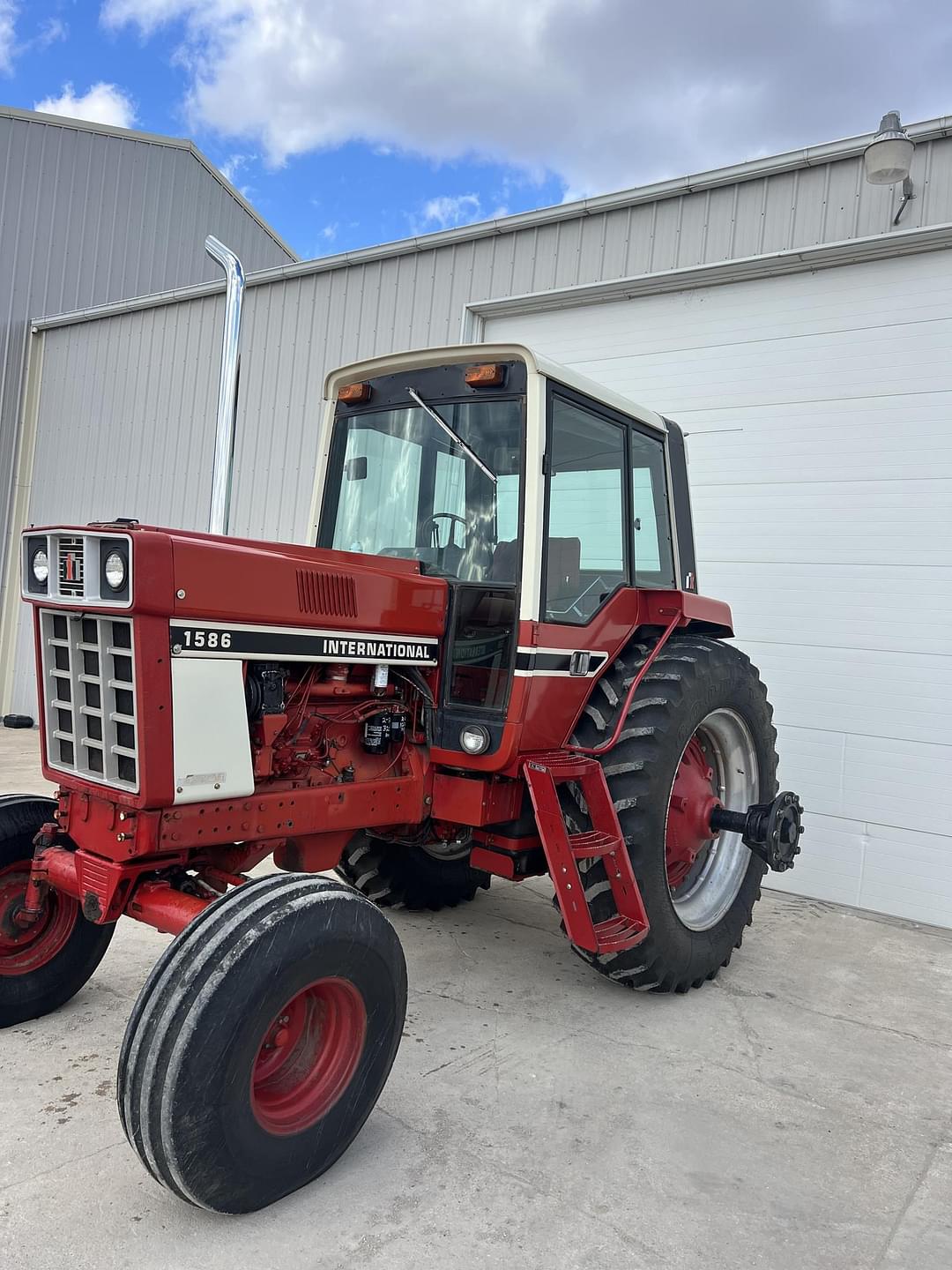 Image of International Harvester 1586 Primary image