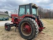 Thumbnail image International Harvester 1586 3