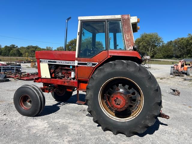 Image of International Harvester 1586 equipment image 1