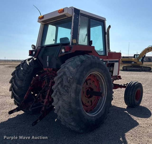 Image of International Harvester 1586 equipment image 4