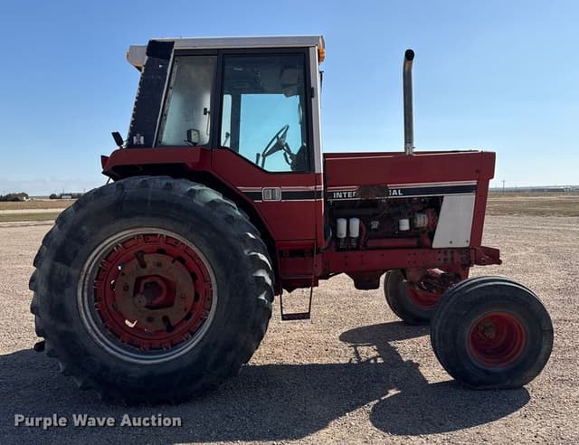 Image of International Harvester 1586 equipment image 3