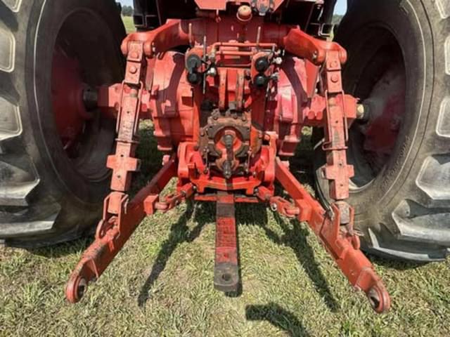 Image of International Harvester 1586 equipment image 4