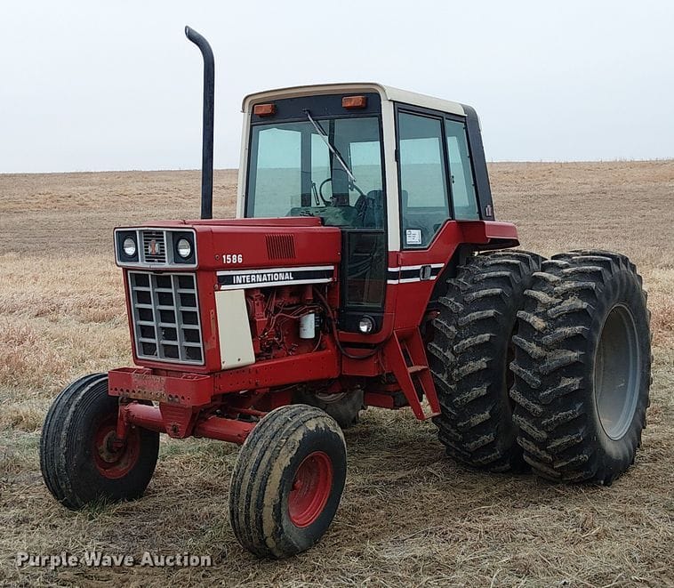 International Harvester 1586 Equipment Image0