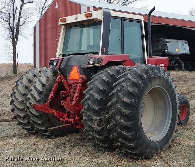 Image of International Harvester 1586 equipment image 4