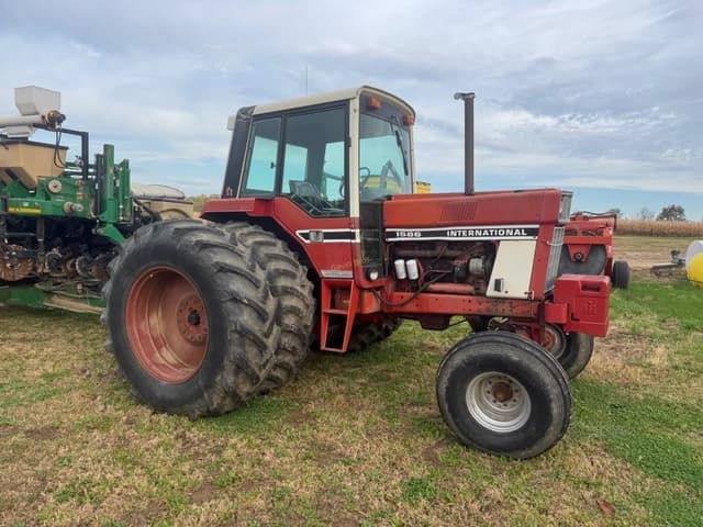 Image of International Harvester 1586 equipment image 4