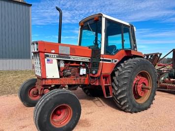 Main image International Harvester 1586