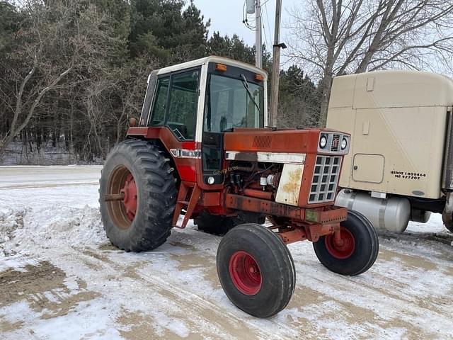 Image of International Harvester 1586 equipment image 2