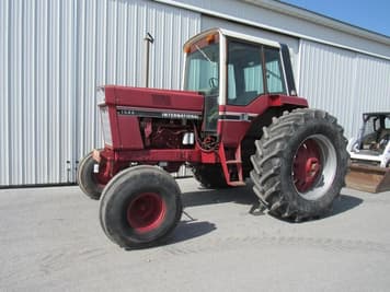 Main image International Harvester 1586