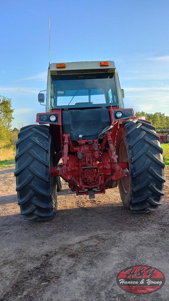 Image of International Harvester 1586 equipment image 3