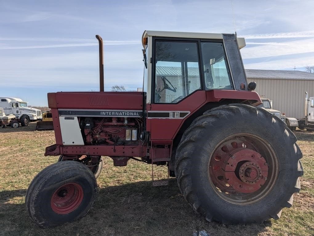 Image of International Harvester 1586 Primary image