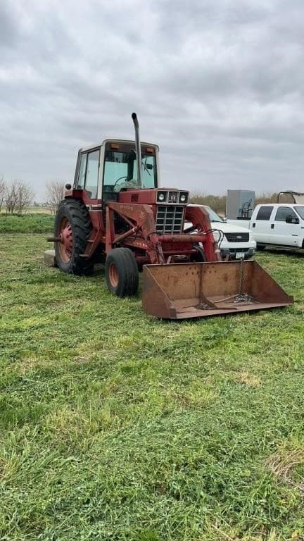 Image of International Harvester 1586 equipment image 2