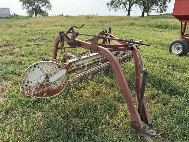 Image of International Harvester 16 equipment image 1