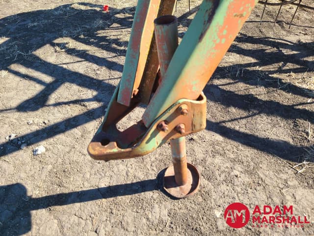 Image of International Harvester 16 equipment image 4