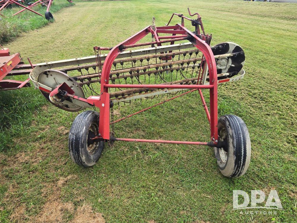 Image of International Harvester 16 Image 1