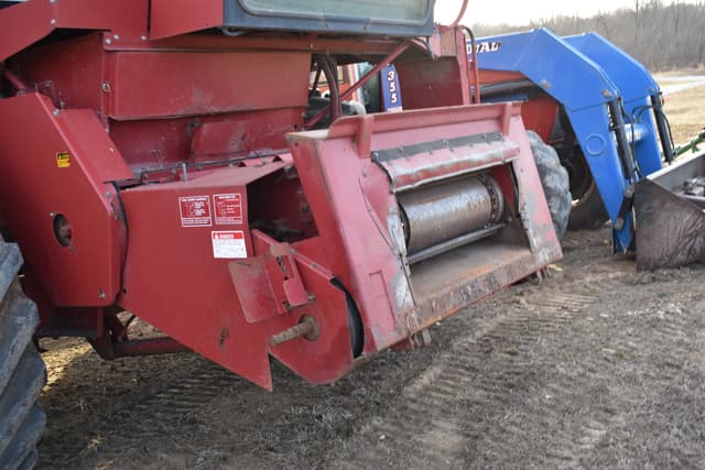 Image of International Harvester 1660 equipment image 3