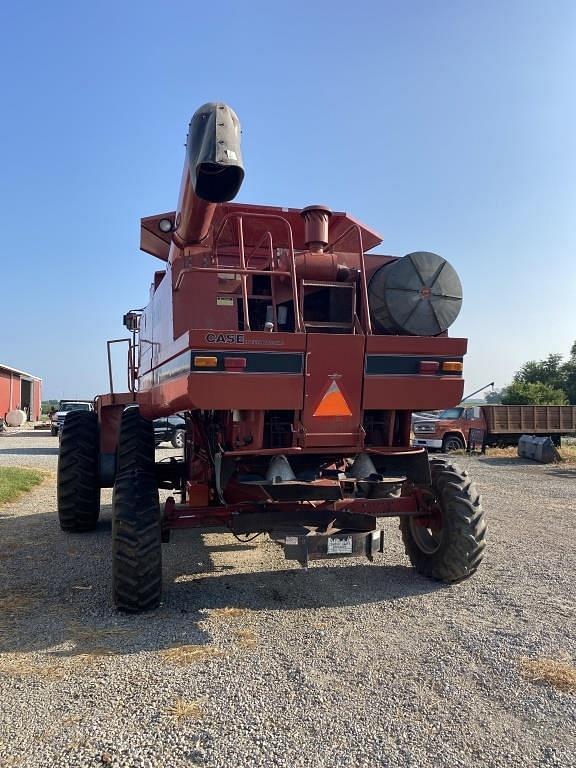 Image of International Harvester 1660 equipment image 3