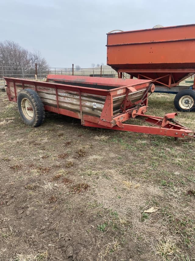 Image of International 175 equipment image 1