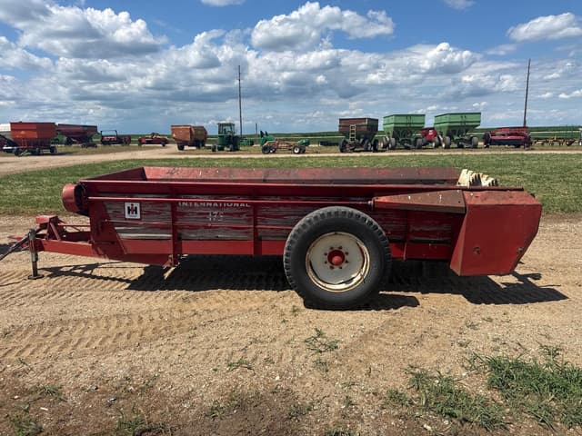 Image of International Harvester 175 equipment image 1