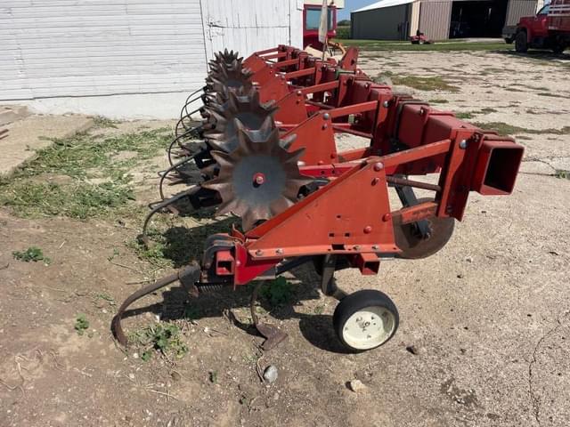 Image of International Harvester 183 equipment image 3